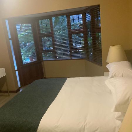 Marina Views Guesthouse Hartbeespoort Extérieur photo
