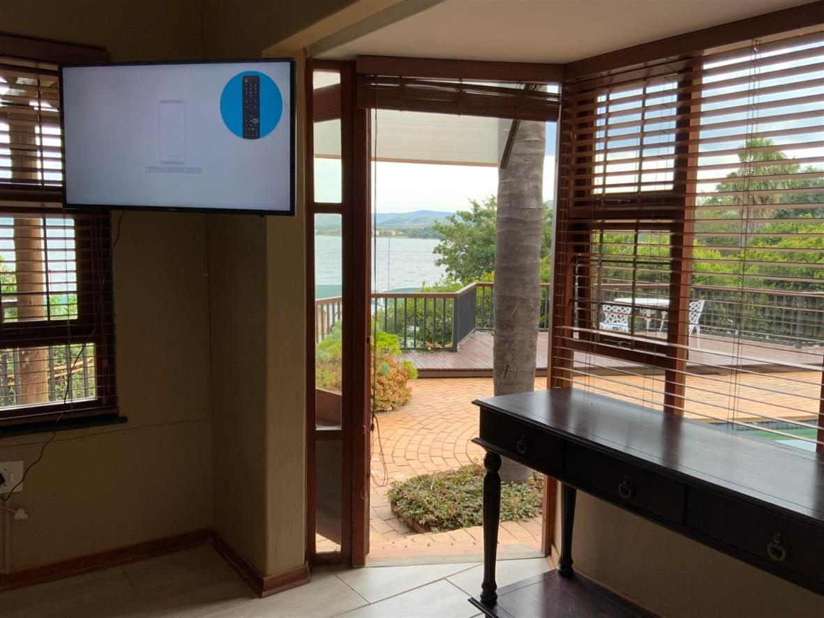 Marina Views Guesthouse Hartbeespoort Extérieur photo
