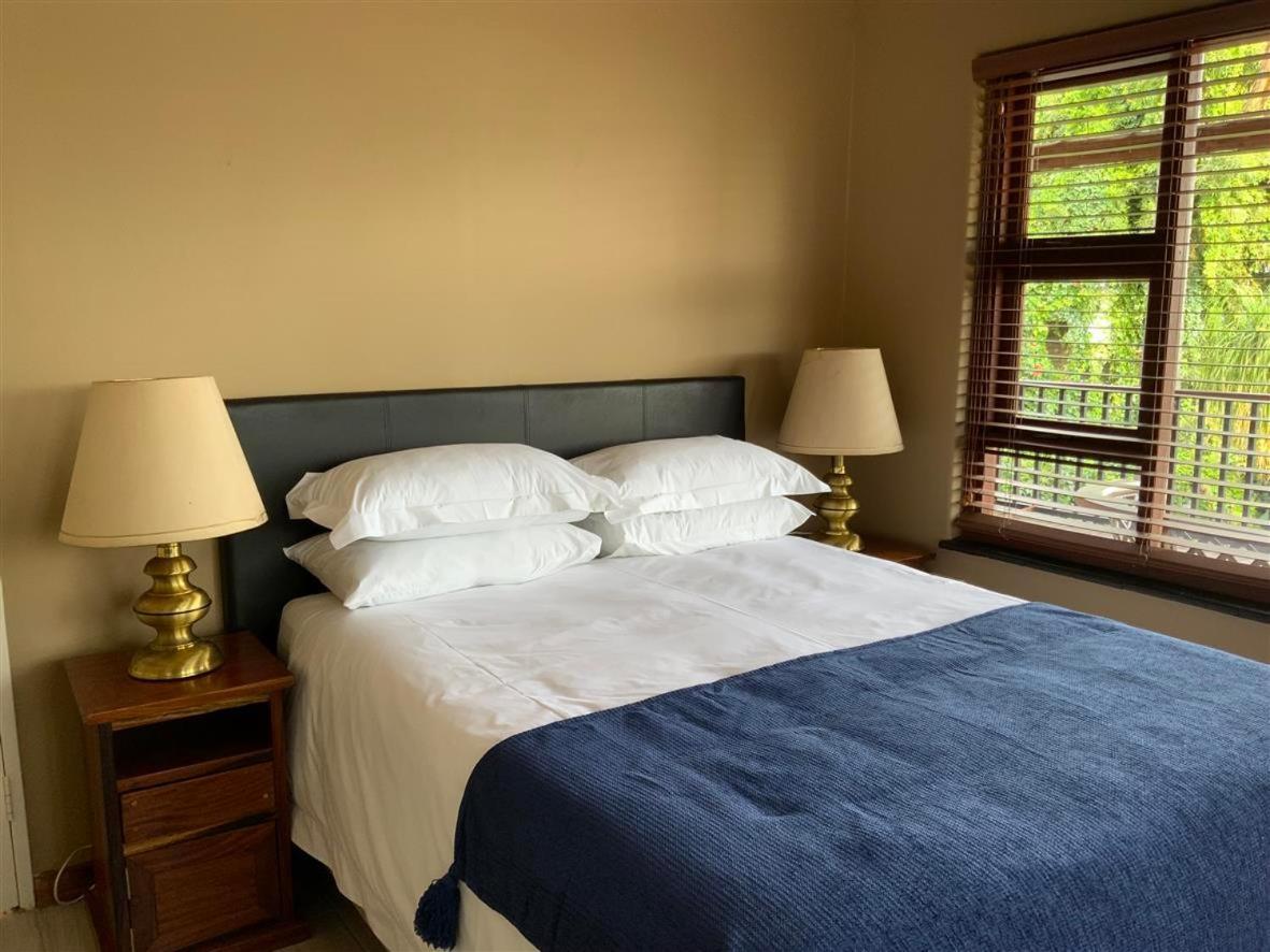 Marina Views Guesthouse Hartbeespoort Extérieur photo