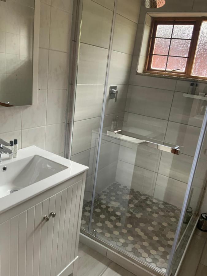 Marina Views Guesthouse Hartbeespoort Extérieur photo